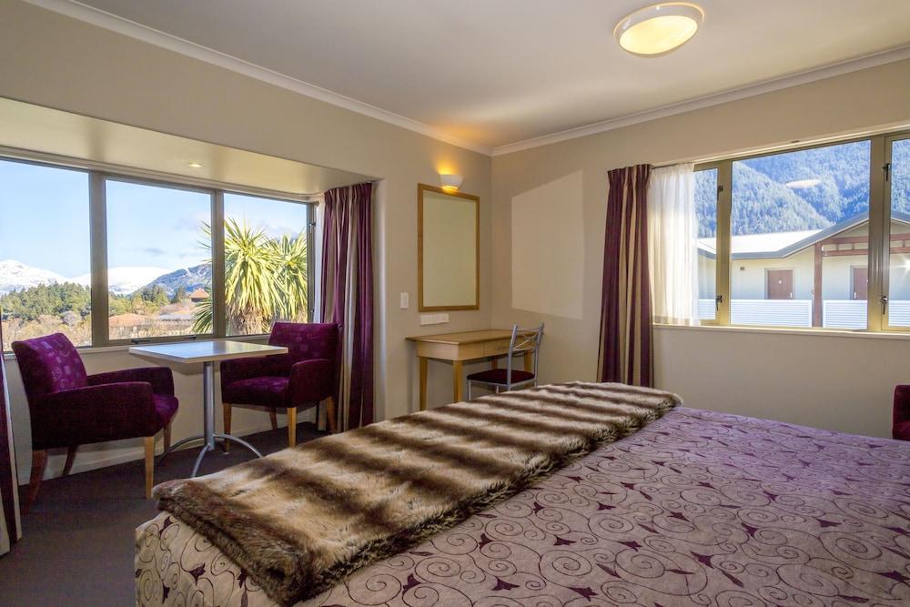 Queenstown Motel Apartments (Adults Only) Exterior photo