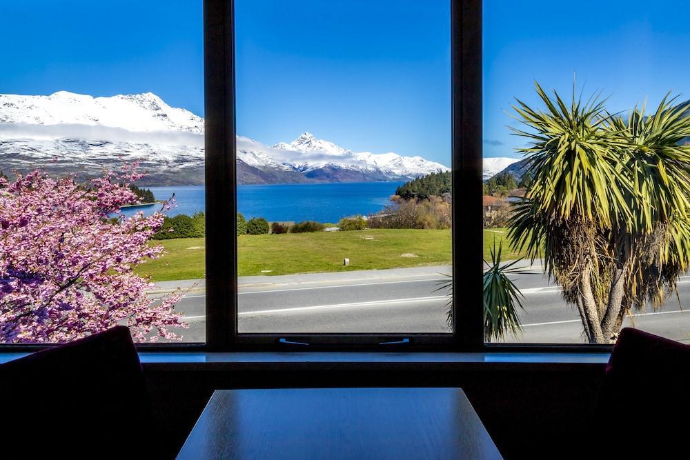 Queenstown Motel Apartments (Adults Only) Exterior photo