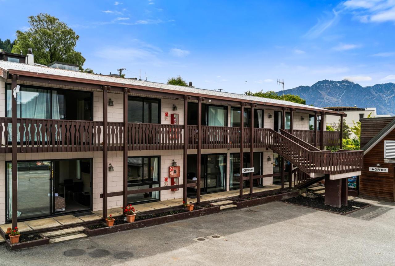 Queenstown Motel Apartments (Adults Only) Exterior photo