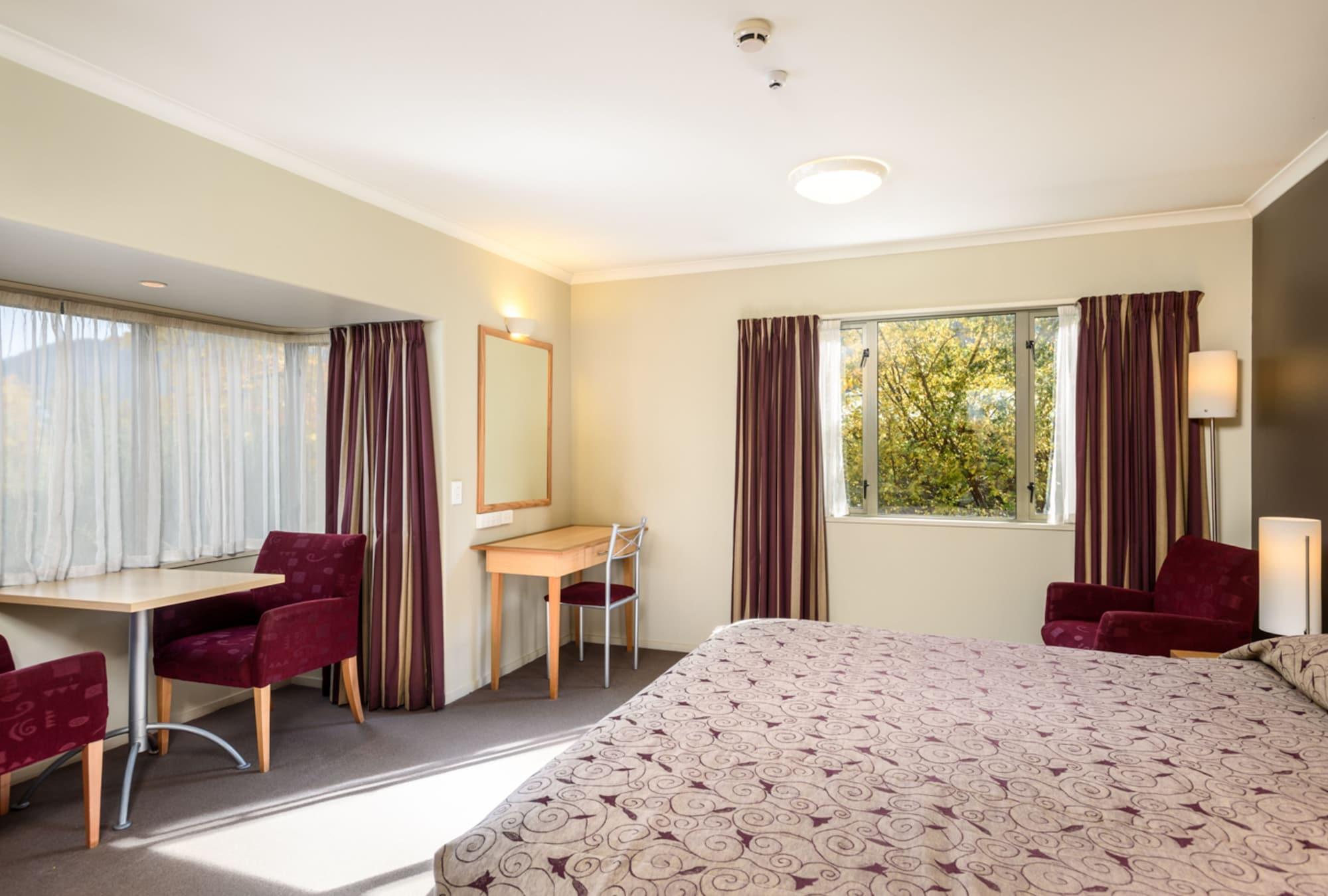 Queenstown Motel Apartments (Adults Only) Exterior photo