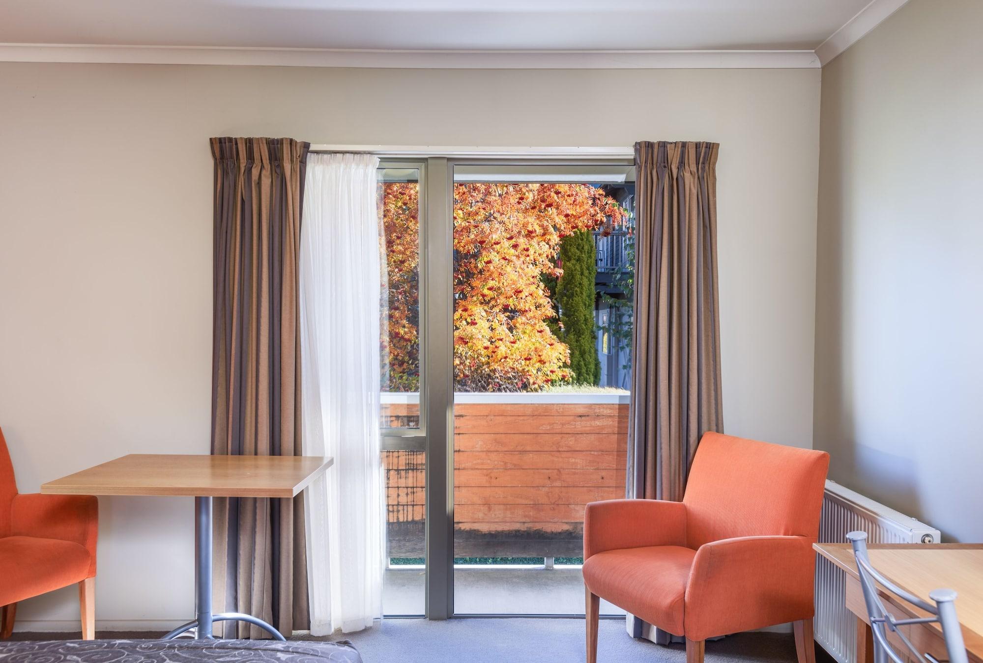 Queenstown Motel Apartments (Adults Only) Exterior photo