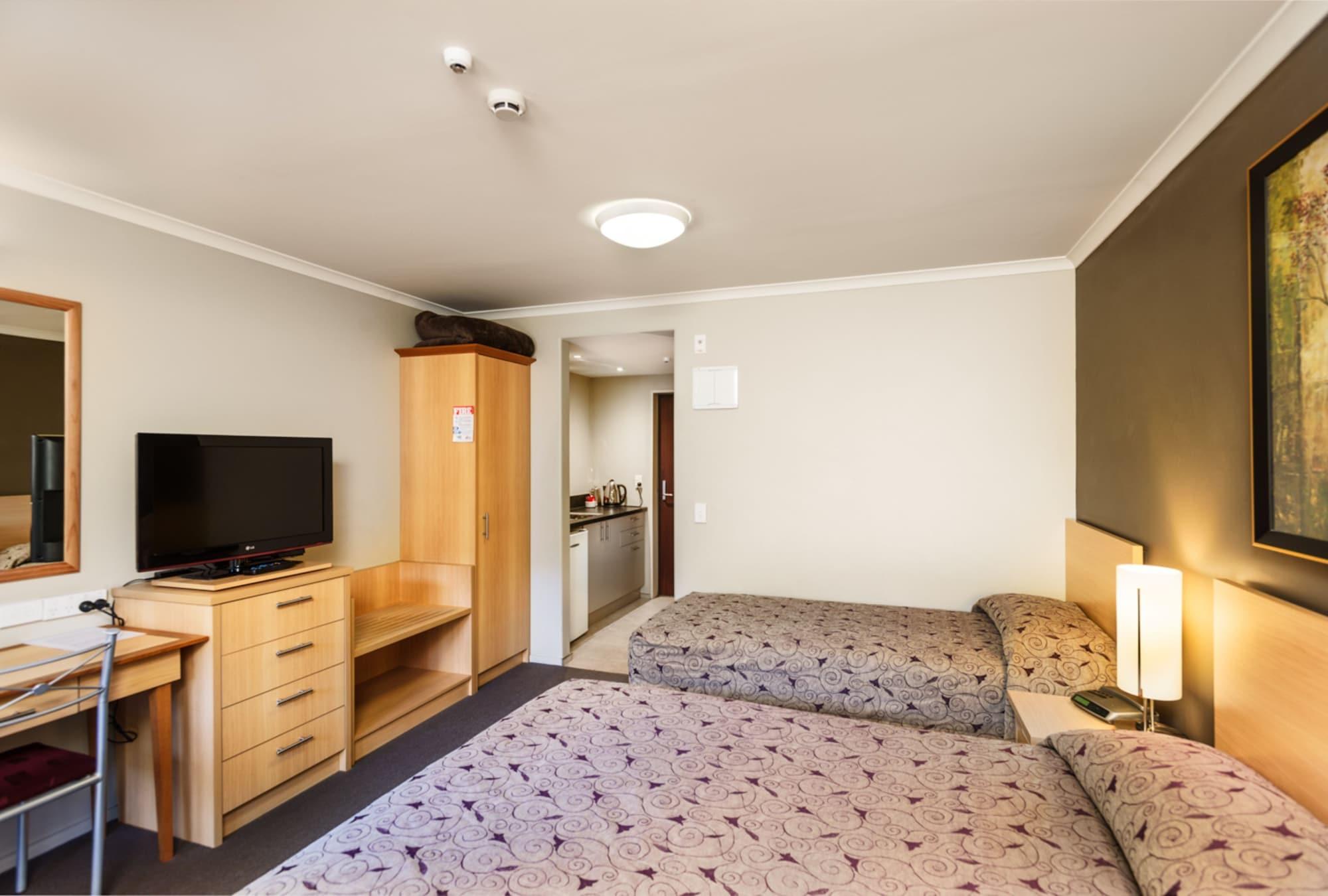 Queenstown Motel Apartments (Adults Only) Exterior photo