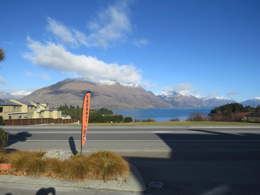 Queenstown Motel Apartments (Adults Only) Exterior photo
